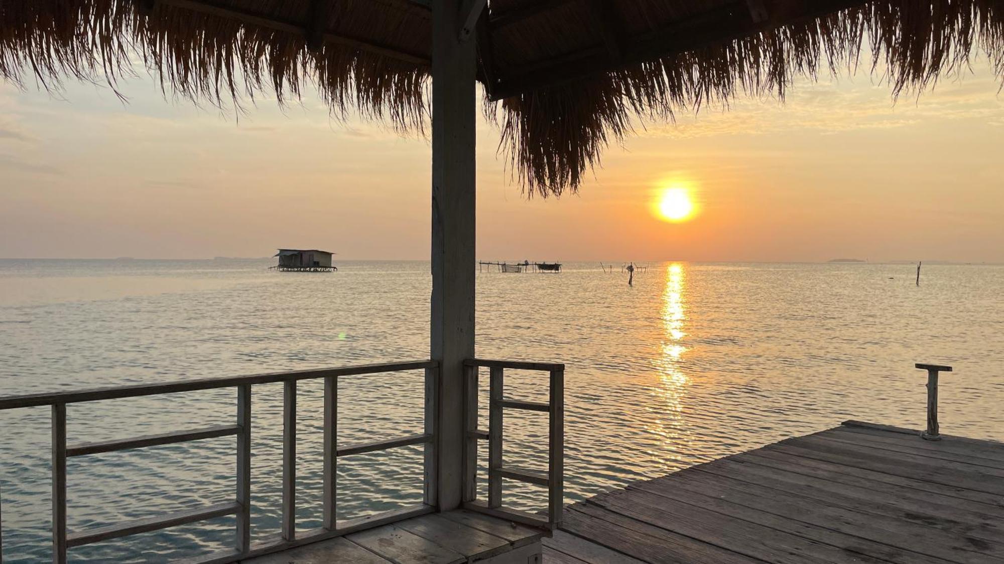 Mangrove Inn Каримунджава Екстериор снимка
