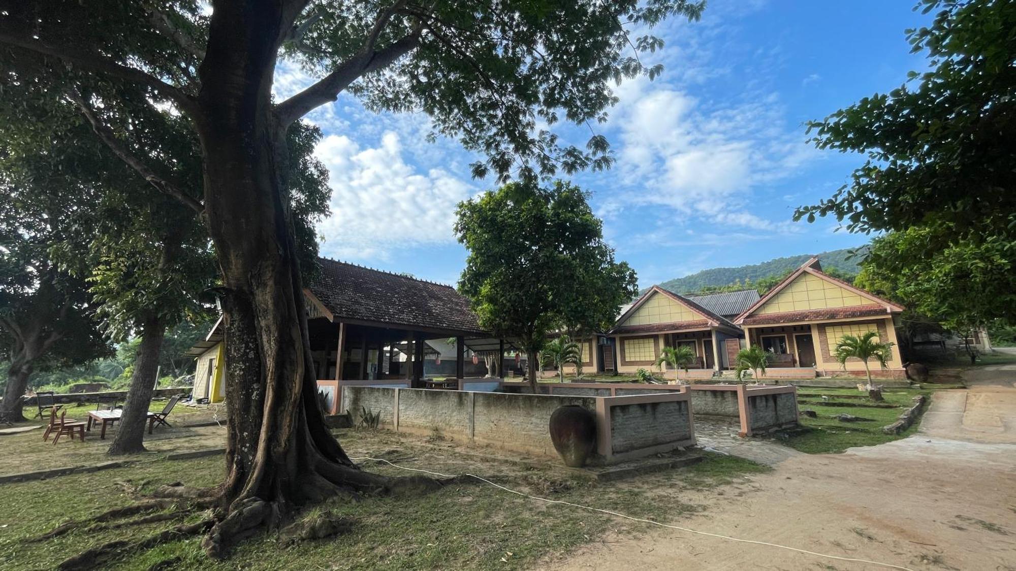 Mangrove Inn Каримунджава Екстериор снимка