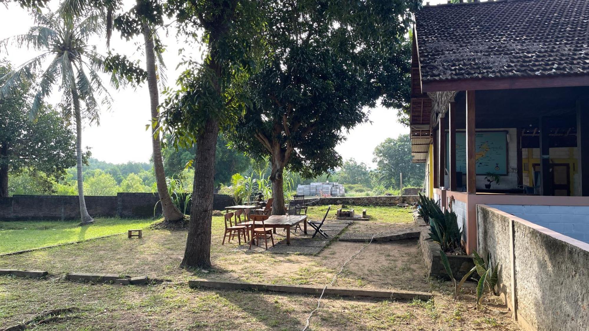 Mangrove Inn Каримунджава Екстериор снимка
